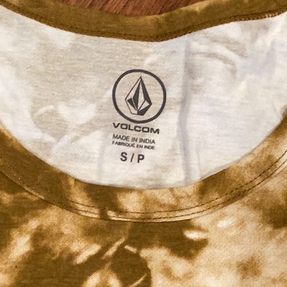 NWT Volcom tank - Picture 2 of 4